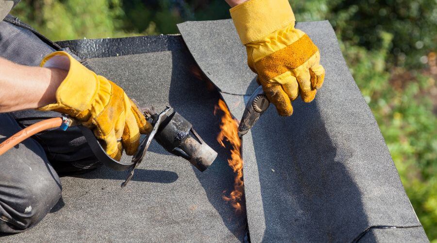 Professional gutter cleaning in Springdale, UT